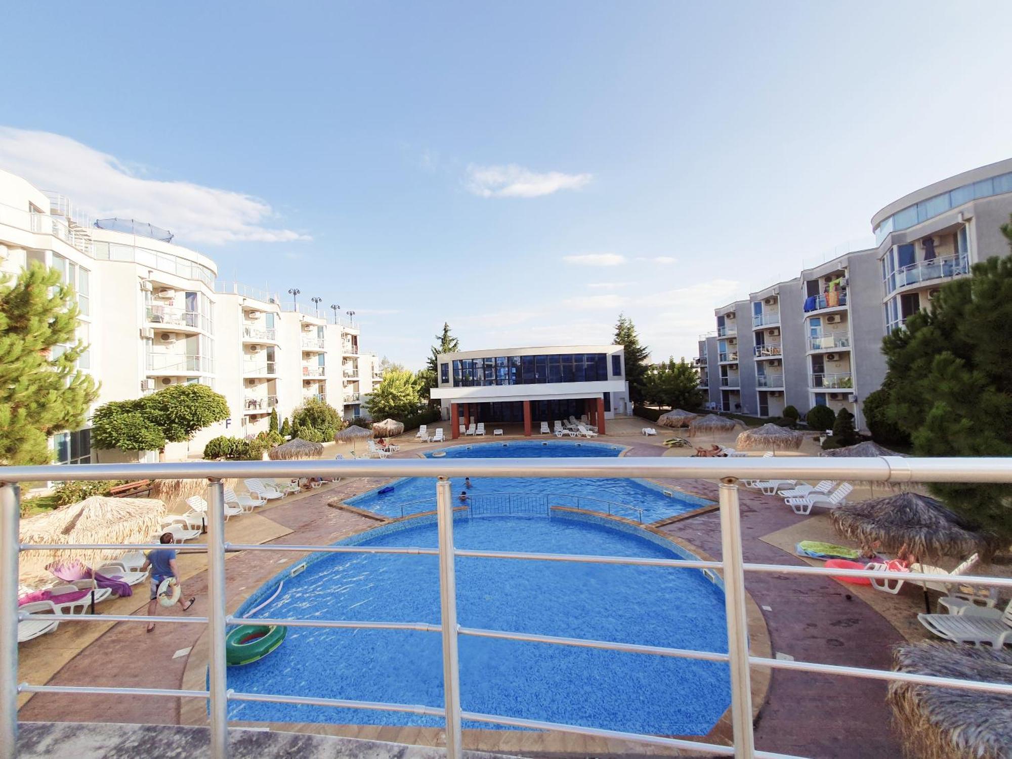 Elena'S Lux Aparthotel - Town & Sea View - Atlantis Spa Sarafovo Exterior foto